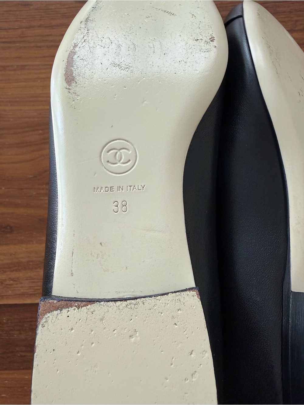 CHANEL Black Camellia Leather Cap Toe Ballet Flats 38 - Picture 13 of 13